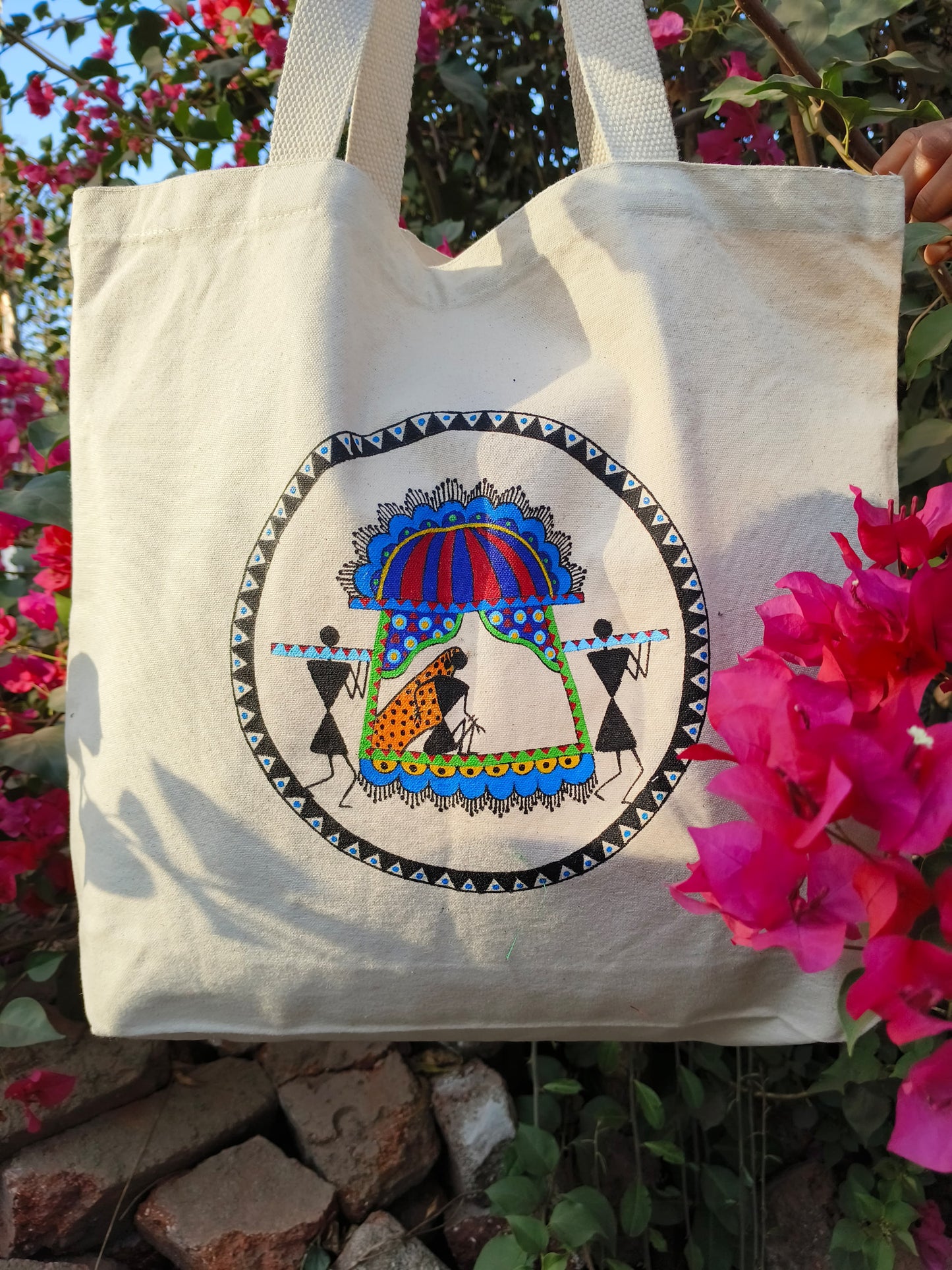 Beautiful warli wedding theme -Doli